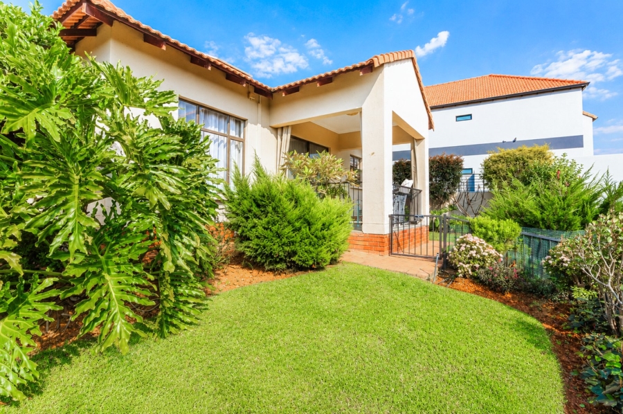 2 Bedroom Property for Sale in Xanadu Eco Park North West